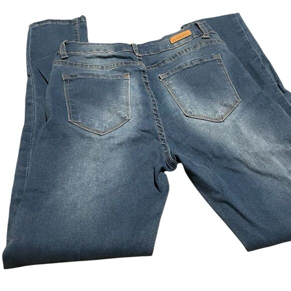 Vince Blue Co size 3 Distressed Blue Jeans excellent condition - Picture 3 of 3